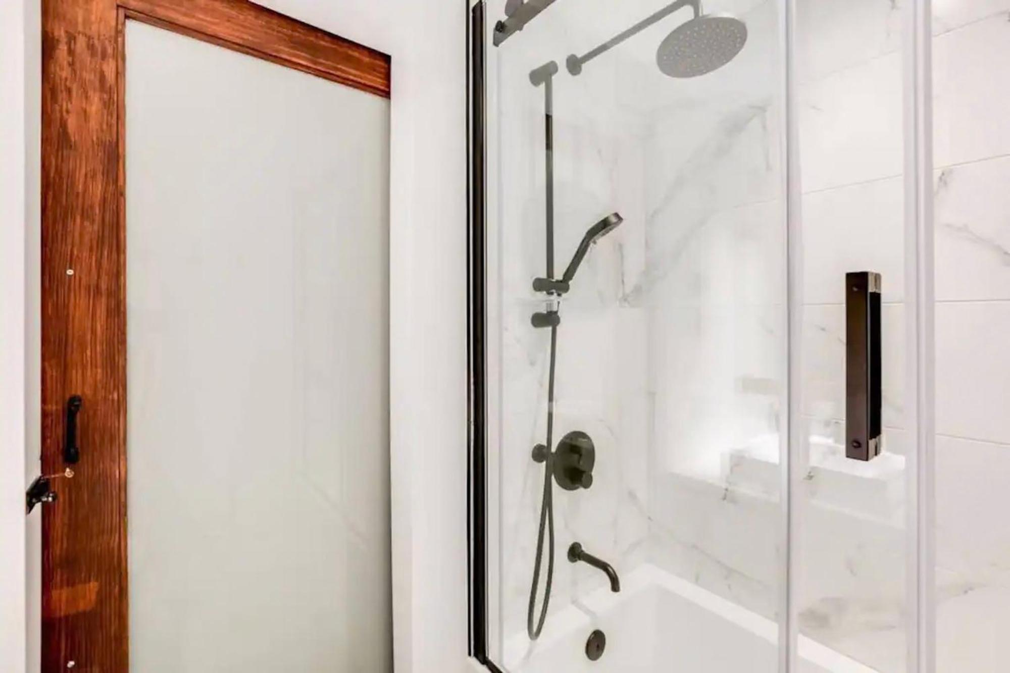 Condo Moderne, Escapade Vacance, Vue Sur Montagnes المظهر الخارجي الصورة